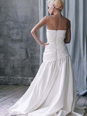 Свадебное платье Damaris. Силуэт А-силуэт. Цвет Белый / Молочный. Вид 2