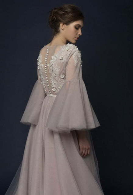 Свадебное платье Lilla. Силуэт А-силуэт, Прямое. Цвет Лавандовый / Фиолетовый, Пепельный / Металлик, оттенки Розового. Вид 4