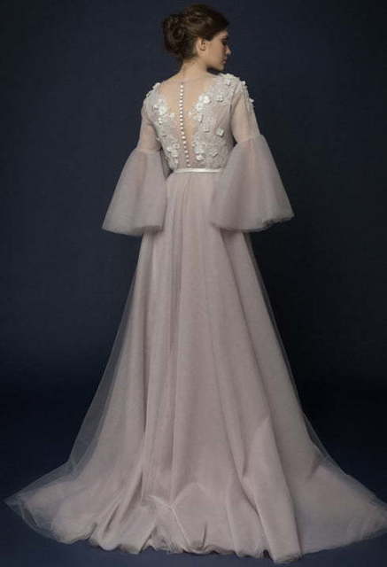 Свадебное платье Lilla. Силуэт А-силуэт, Прямое. Цвет Лавандовый / Фиолетовый, Пепельный / Металлик, оттенки Розового. Вид 6