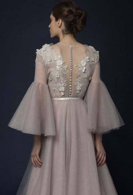 Свадебное платье Lilla. Силуэт А-силуэт, Прямое. Цвет Лавандовый / Фиолетовый, Пепельный / Металлик, оттенки Розового. Вид 9