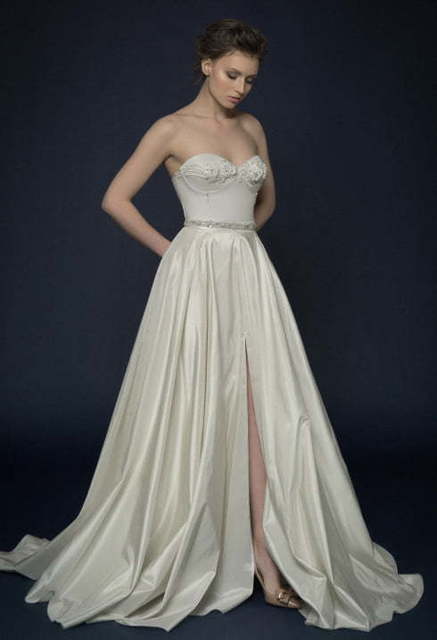 Свадебное платье Valkona. Силуэт А-силуэт. Цвет Айвори / Капучино, Белый / Молочный. Вид 7