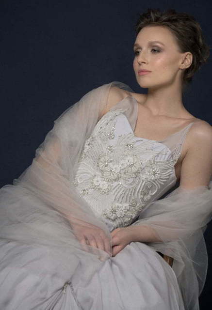 Свадебное платье Nilma. Силуэт Пышное, А-силуэт. Цвет Пепельный / Металлик. Вид 6