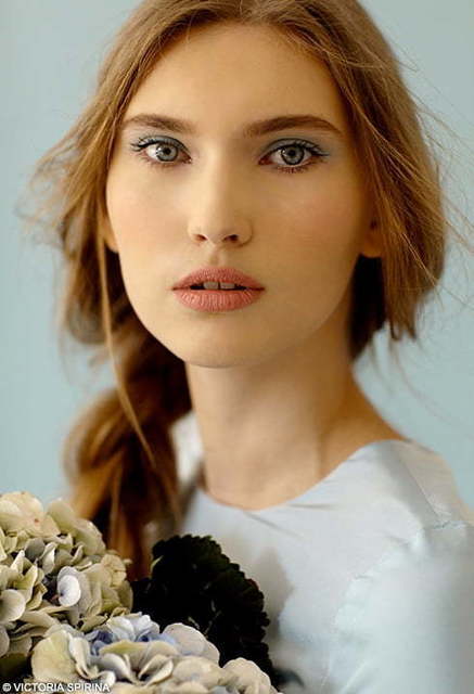 Свадебное платье Lorem. Силуэт А-силуэт. Цвет Голубой / Синий. Вид 3