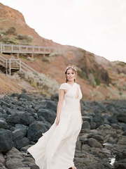 Свадебное платье Desma. Силуэт А-силуэт, Прямое. Цвет Белый / Молочный. Вид 1