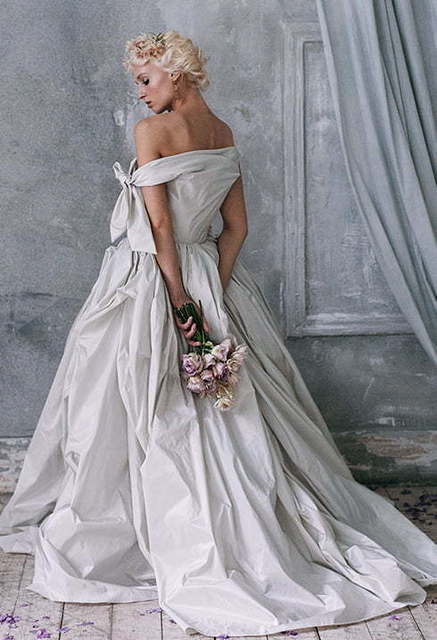 Свадебное платье Muna. Силуэт Пышное, А-силуэт. Цвет Айвори / Капучино, Белый / Молочный, Пепельный / Металлик. Вид 2