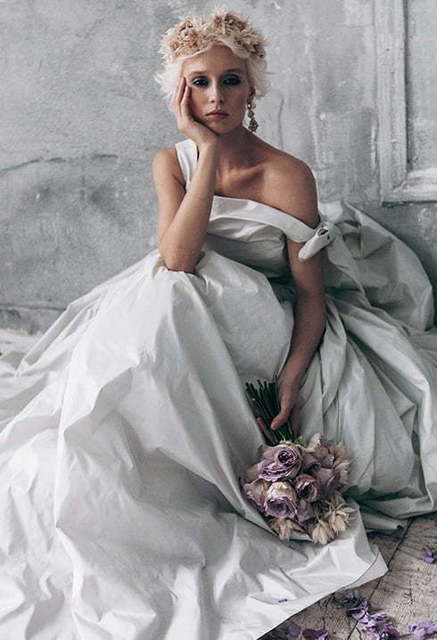 Свадебное платье Muna. Силуэт Пышное, А-силуэт. Цвет Айвори / Капучино, Белый / Молочный, Пепельный / Металлик. Вид 3