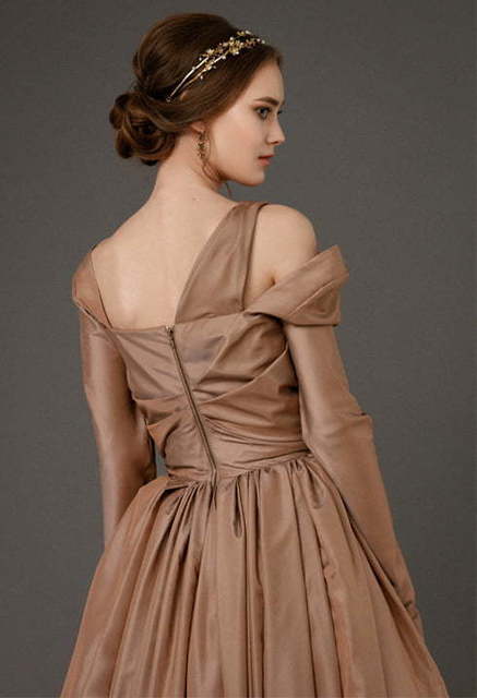 Свадебное платье Hestia. Силуэт Пышное, А-силуэт. Цвет Айвори / Капучино, Золото. Вид 3