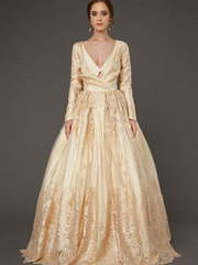 Свадебное платье Briar Gold. Силуэт А-силуэт. Цвет Айвори / Капучино, Персик / Оранжевый, Золото. Вид 1