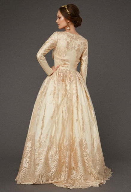 Свадебное платье Briar Gold. Силуэт А-силуэт. Цвет Айвори / Капучино, Золото, Персик / Оранжевый. Вид 2