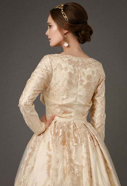 Свадебное платье Briar Gold. Силуэт А-силуэт. Цвет Айвори / Капучино, Золото, Персик / Оранжевый. Вид 4