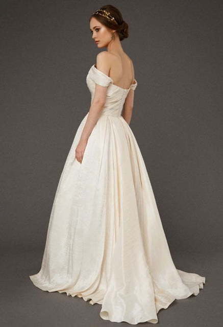 Свадебное платье Diantha. Силуэт А-силуэт. Цвет Айвори / Капучино, Белый / Молочный, Персик / Оранжевый. Вид 2