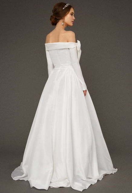 Свадебное платье Adelphi. Силуэт А-силуэт. Цвет Белый / Молочный, оттенки Зеленого. Вид 3