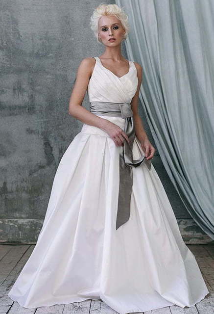 Свадебное платье Monifa. Силуэт А-силуэт, Прямое. Цвет Белый / Молочный. Вид 3