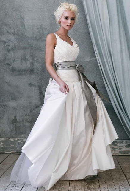 Свадебное платье Monifa. Силуэт А-силуэт, Прямое. Цвет Белый / Молочный. Вид 4