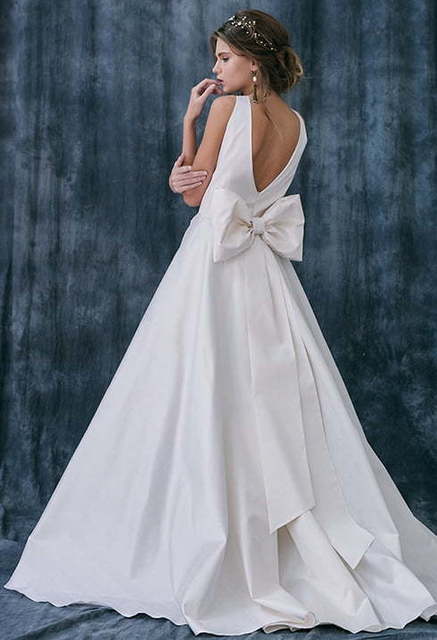 Свадебное платье Irizi. Силуэт А-силуэт, Прямое. Цвет Белый / Молочный. Вид 2