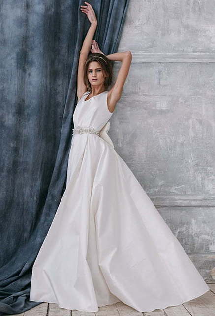 Свадебное платье Irizi. Силуэт А-силуэт, Прямое. Цвет Белый / Молочный. Вид 3