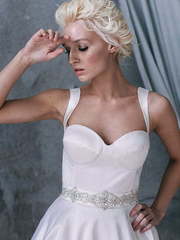 Свадебное платье Adelina. Силуэт А-силуэт. Цвет Белый / Молочный. Вид 2