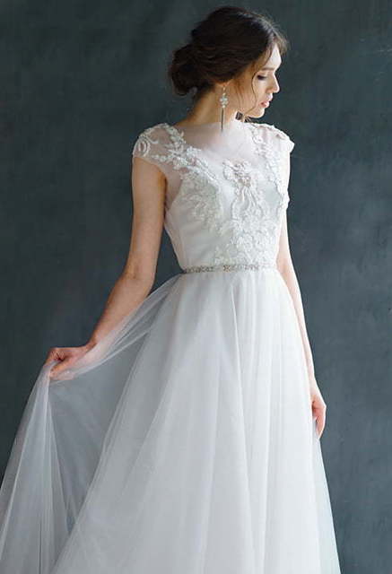 Свадебное платье Virinea. Силуэт А-силуэт, Прямое. Цвет Белый / Молочный. Вид 4