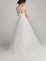 Свадебное платье 928. Силуэт А-силуэт. Цвет Белый / Молочный. Вид 2