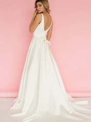 Свадебное платье 857. Силуэт А-силуэт. Цвет Белый / Молочный. Вид 2