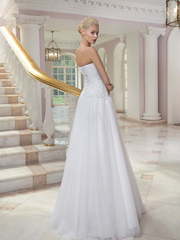 Свадебное платье 1243. Силуэт А-силуэт. Цвет Белый / Молочный. Вид 2