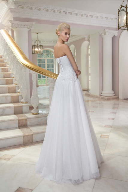 Свадебное платье 1243. Силуэт А-силуэт. Цвет Белый / Молочный. Вид 2