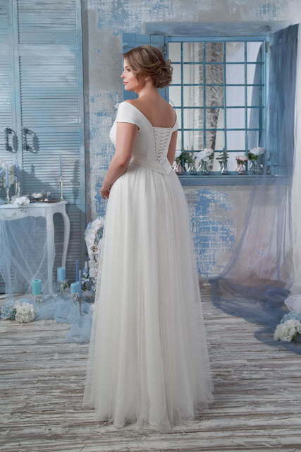 Свадебное платье 2004. Силуэт А-силуэт. Цвет Белый / Молочный. Вид 2