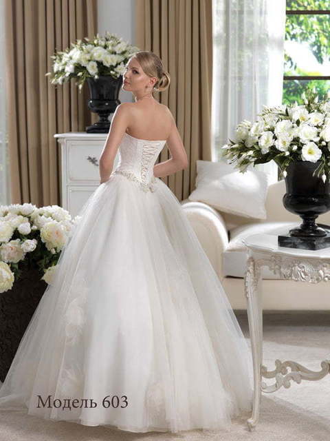 Свадебное платье 603. Силуэт Пышное, А-силуэт. Цвет Айвори / Капучино, Белый / Молочный. Вид 2