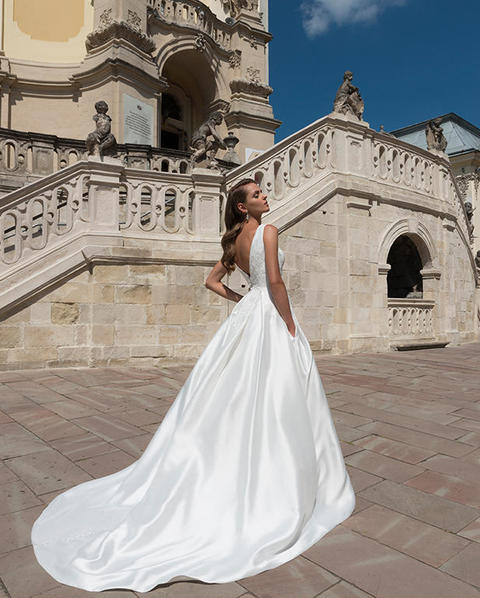 Свадебное платье Dantes. Силуэт А-силуэт. Цвет Белый / Молочный. Вид 2