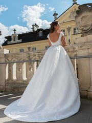 Свадебное платье Dzhakarda. Силуэт А-силуэт. Цвет Белый / Молочный. Вид 2