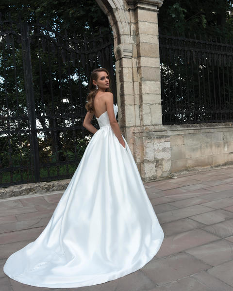 Свадебное платье Derby. Силуэт А-силуэт. Цвет Белый / Молочный. Вид 2