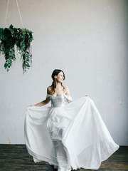 Свадебное платье Ariella. Силуэт А-силуэт. Цвет Белый / Молочный, Пепельный / Металлик. Вид 1