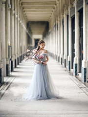 Свадебное платье Rose David Austin. Силуэт А-силуэт. Цвет Пепельный / Металлик, оттенки Розового, Голубой / Синий. Вид 1