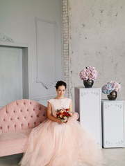 Свадебное платье Lily. Силуэт А-силуэт. Цвет Белый / Молочный, Айвори / Капучино, Персик / Оранжевый. Вид 1