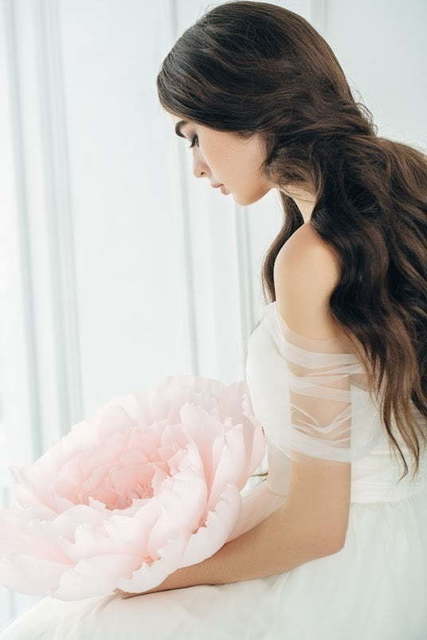 Свадебное платье Iris. Силуэт А-силуэт. Цвет Белый / Молочный, Голубой / Синий, Красный / Марсала, Пепельный / Металлик. Вид 7