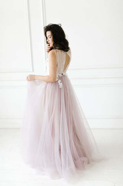 Свадебное платье Venera. Силуэт А-силуэт. Цвет Белый / Молочный, Лавандовый / Фиолетовый, оттенки Розового. Вид 2