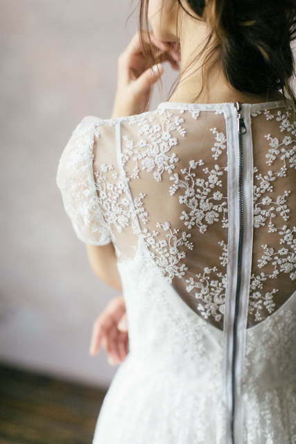 Свадебное платье Mia. Силуэт А-силуэт. Цвет Белый / Молочный. Вид 2