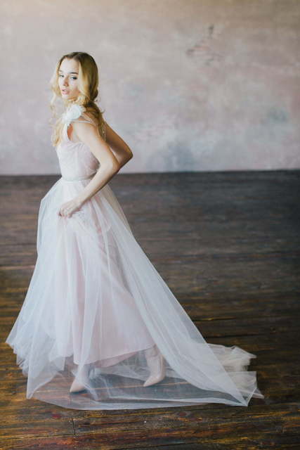 Свадебное платье Collete. Силуэт А-силуэт. Цвет оттенки Розового. Вид 3