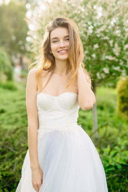 Свадебное платье Adelit. Силуэт А-силуэт. Цвет Белый / Молочный. Вид 2