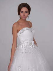 Свадебное платье Юлиана. Силуэт А-силуэт. Цвет Белый / Молочный. Вид 2