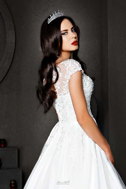 Свадебное платье Ингрид. Силуэт А-силуэт. Цвет Белый / Молочный. Вид 3