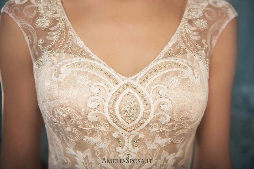 Свадебное платье Adele. Силуэт А-силуэт. Цвет Айвори / Капучино. Вид 4