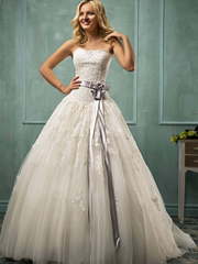 Свадебное платье Odetta. Силуэт Пышное, А-силуэт. Цвет Айвори / Капучино. Вид 1