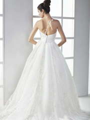 Свадебное платье Casandra. Силуэт Пышное, А-силуэт. Цвет Белый / Молочный. Вид 2