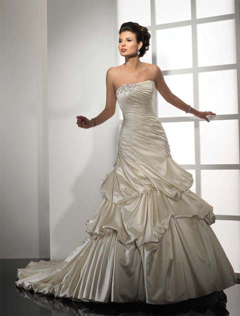 Свадебное платье Raylene Louise. Силуэт А-силуэт. Цвет Айвори / Капучино. Вид 3