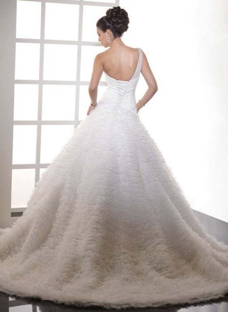 Свадебное платье Starla. Силуэт А-силуэт. Цвет Белый / Молочный. Вид 2