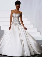 Свадебное платье Loretta. Силуэт А-силуэт. Цвет Белый / Молочный. Вид 1