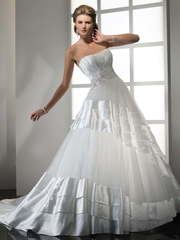 Свадебное платье Kimberly. Силуэт А-силуэт. Цвет Белый / Молочный. Вид 1