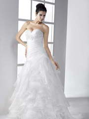 Свадебное платье Alterra. Силуэт А-силуэт. Цвет Белый / Молочный. Вид 1