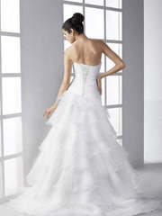 Свадебное платье Alterra. Силуэт А-силуэт. Цвет Белый / Молочный. Вид 2